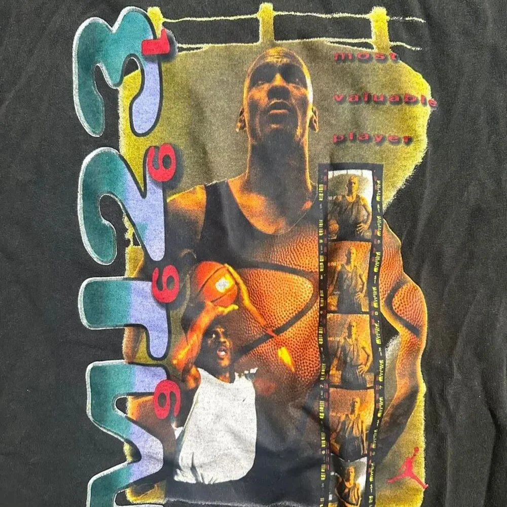 Jordan Men's Black and Grey T-shirt